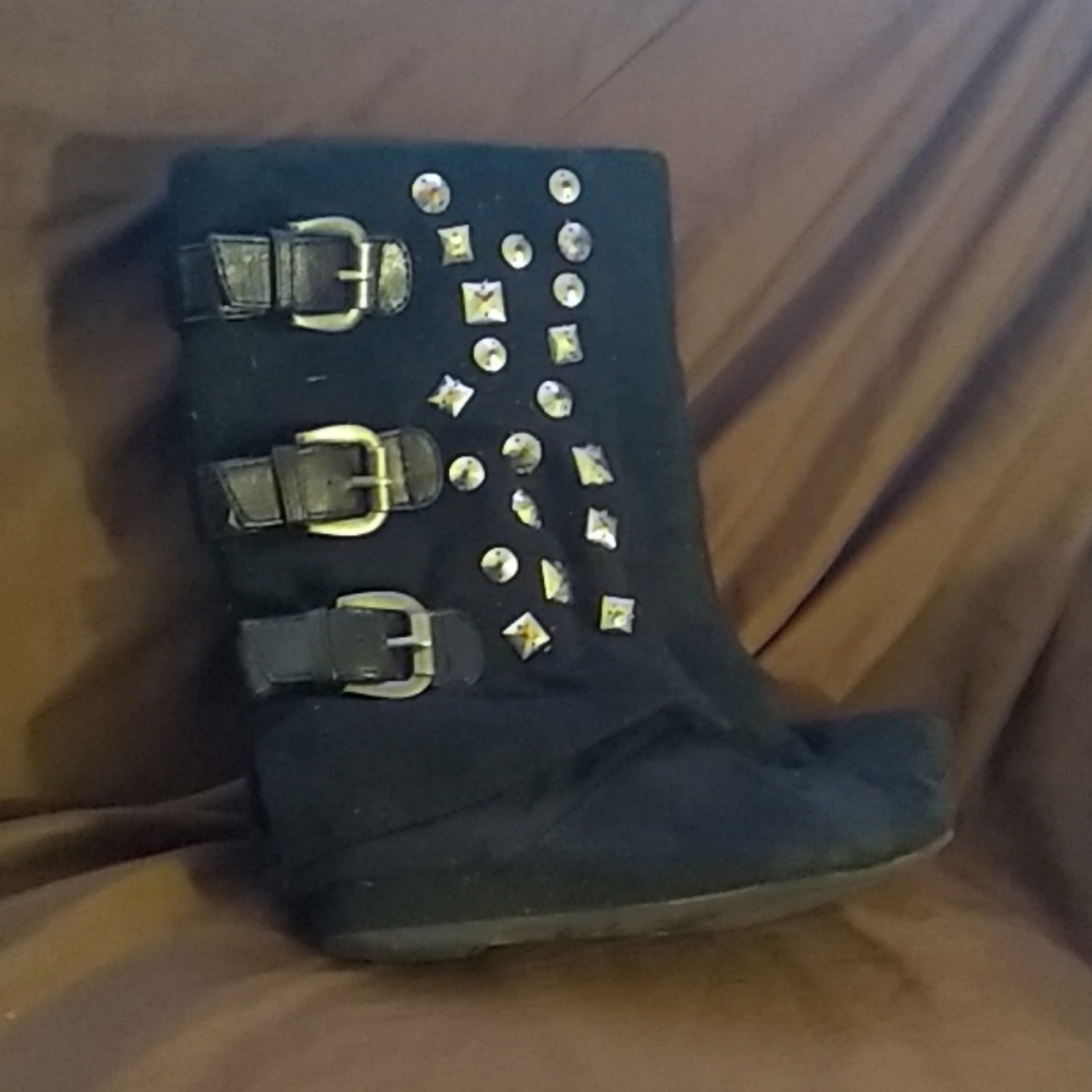 Girls boots